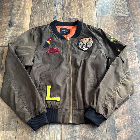 Love Tree l Brown Bomber Jacket with Patches Size Small - Picture 1 of 6
